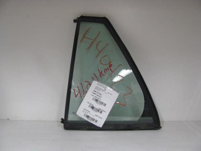 Quarter glass mercedes c230 c240 2002 03 04 05 left 34914