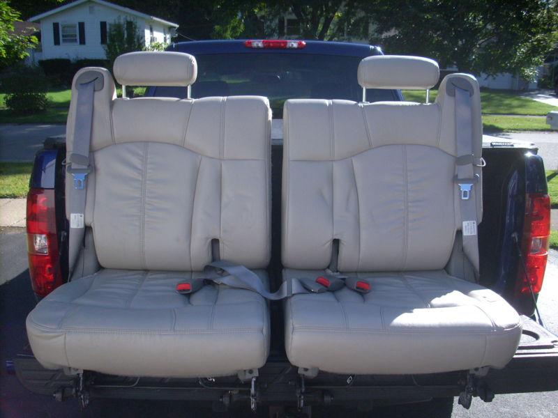 00 01 02 03 04 05 06 escalade tahoe yukon 3rd row seats leather shale tan oem