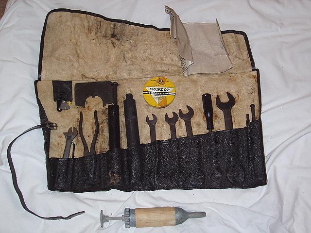 Jaguar tool kit includes bag, tools