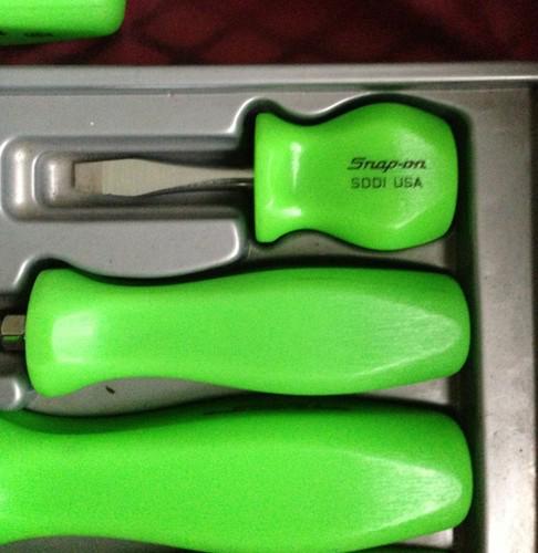 Purchase Snap On 9 Piece Screwdriver Set Green Hard Handle With Tray in ...