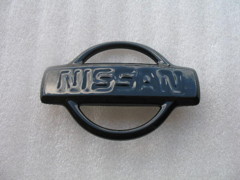 2000 2001 nissan xterra rear black blackout blacked out emblem logo badge sign