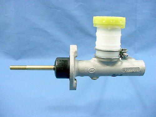 New bendix 11795 brake clutch master cylinder 75-81 200sx 510 f10 280z 810 610