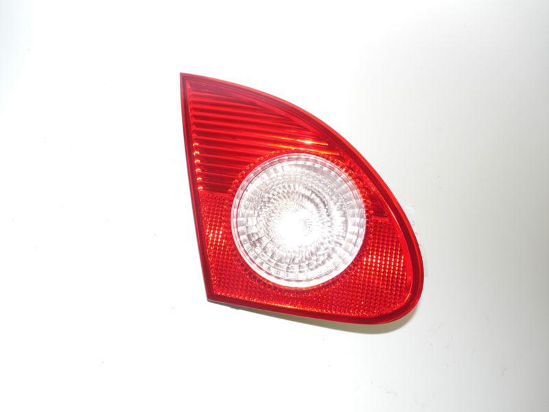 03 04 05 06 07 08 toyota corolla lid mounted oem left tail light nice!