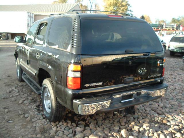 2005 chevy tahoe tail lamp light left