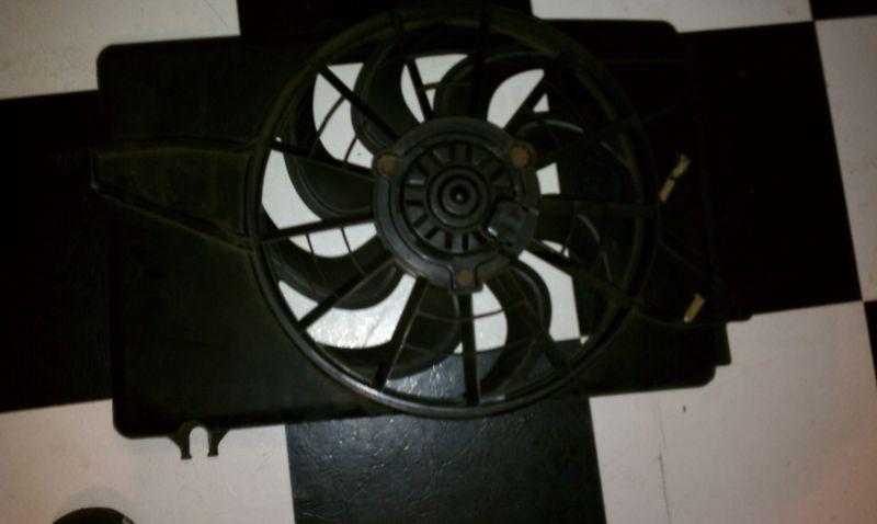 90-95 ford taurus mercury sable lincoln continental  cooling fan ac 