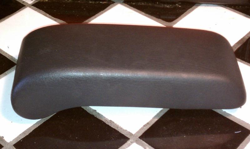 2001-2006 dodge stratus center console lid arm rest black