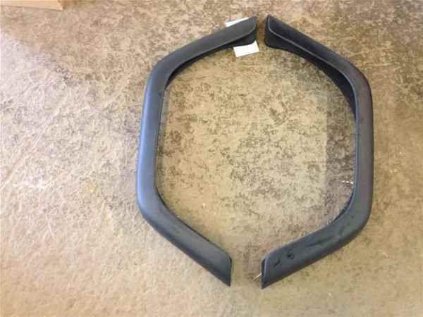 Aftermarket rear wheel fender flare for 97-06 wrangler