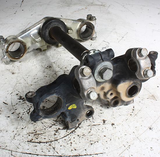 1982 kawasaki kz1100 kz1100a2 complete triple tree/oem