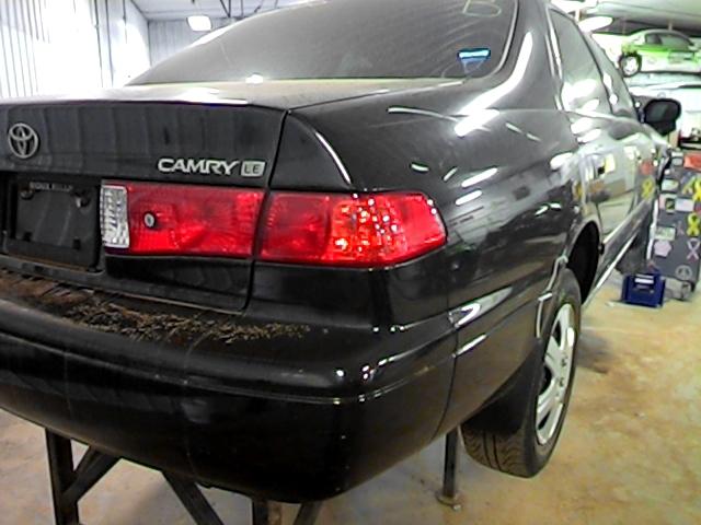 2000 toyota camry outer tail light lamp right