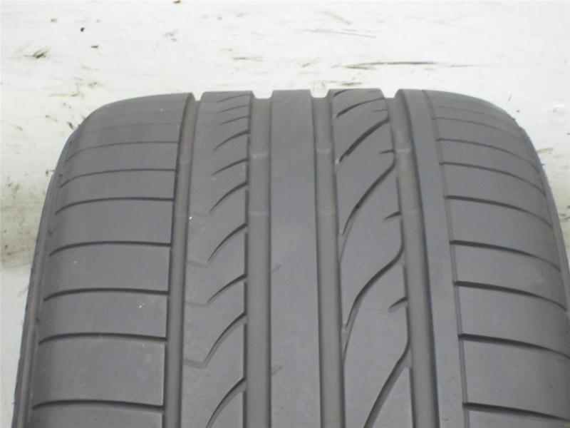 Single (1) 255/35zr19 bridgestone potenza re050a mo1