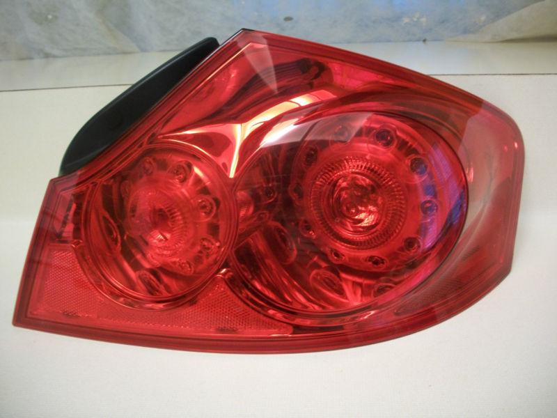 Infiniti g35 sedan 07 08 g25 g37 09 10 11 12 13 tail light oem original rh 