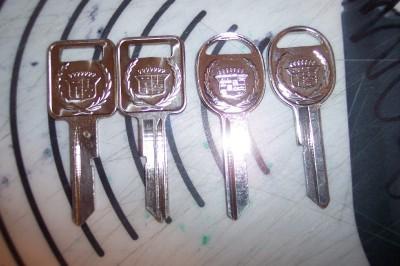 4 cadillac oem key blanks 68-72-76-80  ign/drs c&d #2