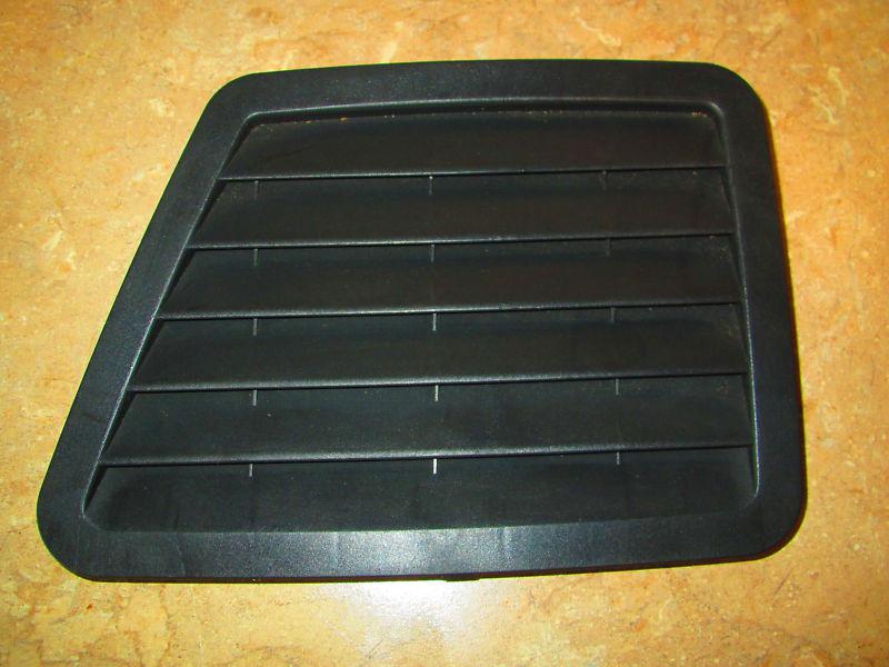 Mercedes benz amg oem lower floor feet air flow a/c heater vent panel under seat