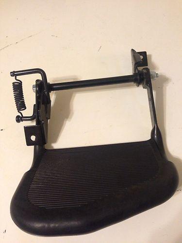 Land rover defender 90 110 rear folding step genuine very nice new take off