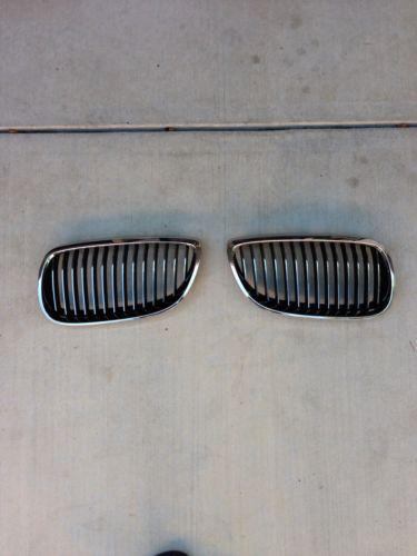 Bmw e92 or e93 oem front grilles - grille set - chrome -  fits 335i 328i m3  