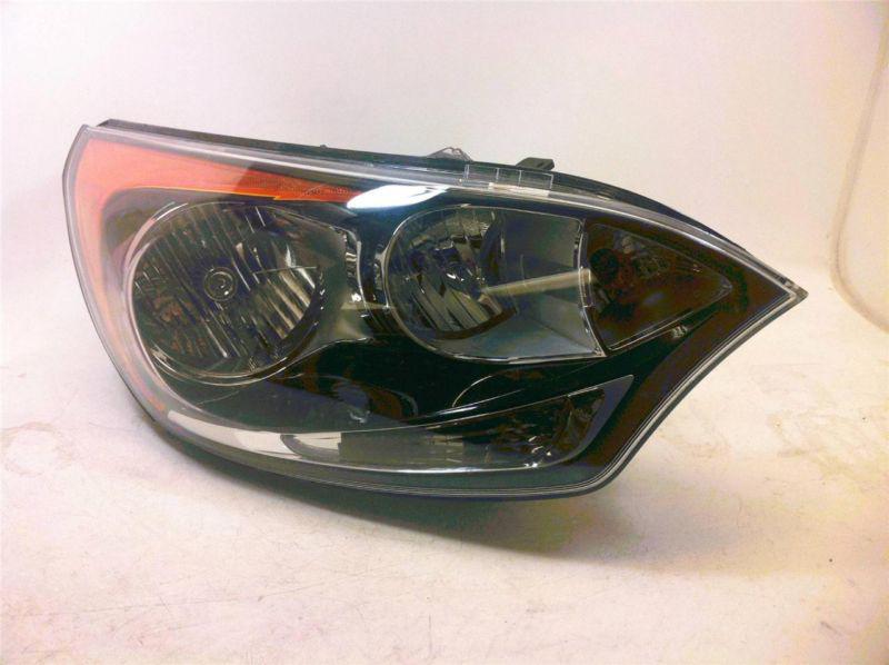 12 13 kia rio 5 oem halogen headlight right passenger complete & great 92102 1w