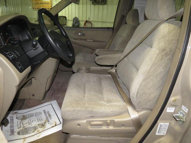 1999 honda odyssey front driver seat belt & retractor only tan