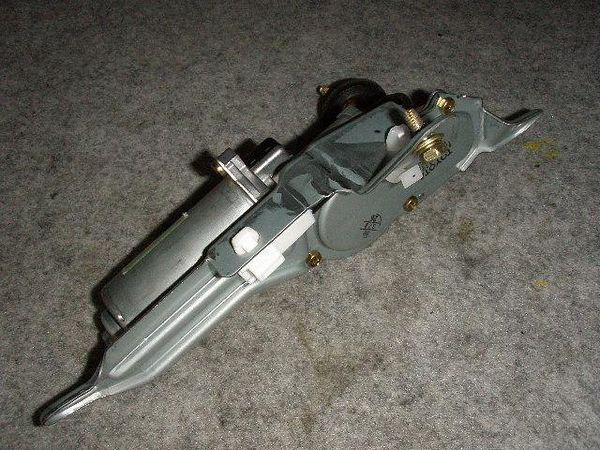 Toyota vitz 1999 rear wiper motor [4161700]