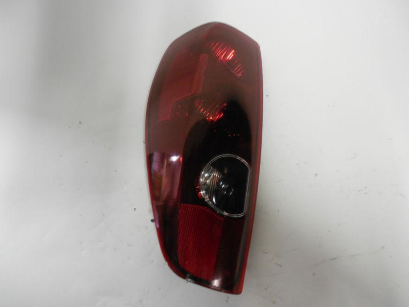 04 05 06 07 08 09 2010 chevrolet colorado oem left tail light nice!