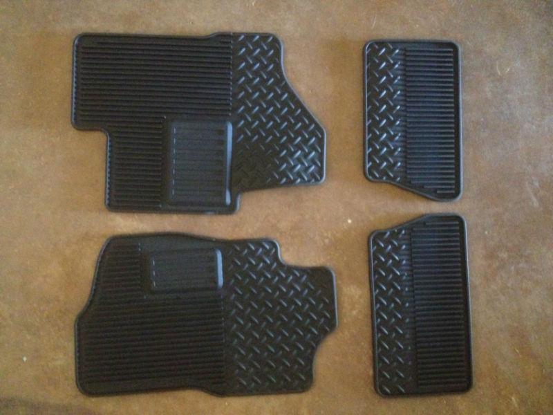 Chevy, gmc sierra vinyl mats front/rear