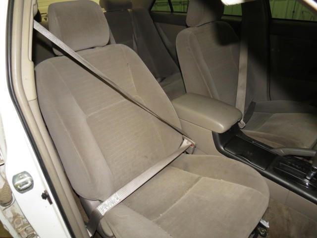 2006 toyota camry front passenger seat belt & retractor only tan