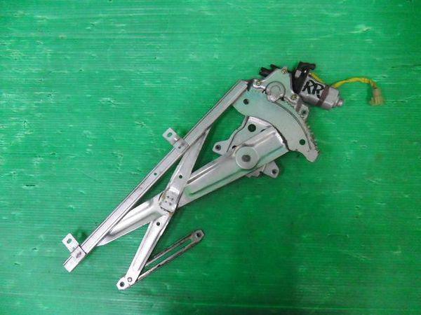 Daihatsu terios kid 2000 rear right door regulator [0513320]