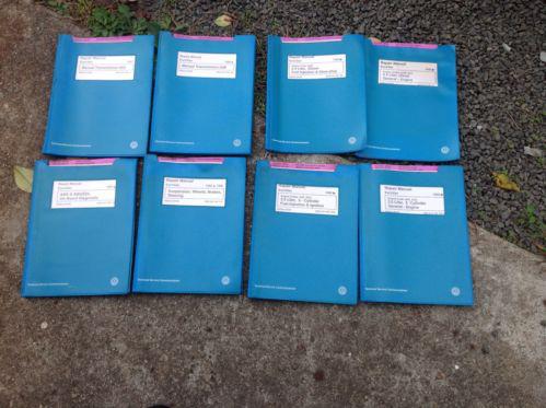 Lot of 8 factory vw volkswagen eurovan, transporter service manuals