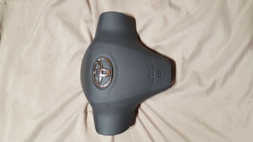 Toyota yaris driver airbag. pad assy, steering part# 45130-52371-b0