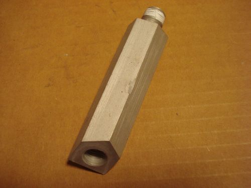 Nos 1962-1973 ford mustang fairlane 289-302 oil sending unit adaptor