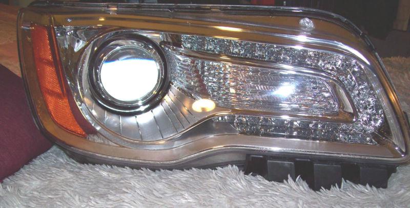 Chrysler 300 passenger side rt headlight 2011-2013 oem mopar