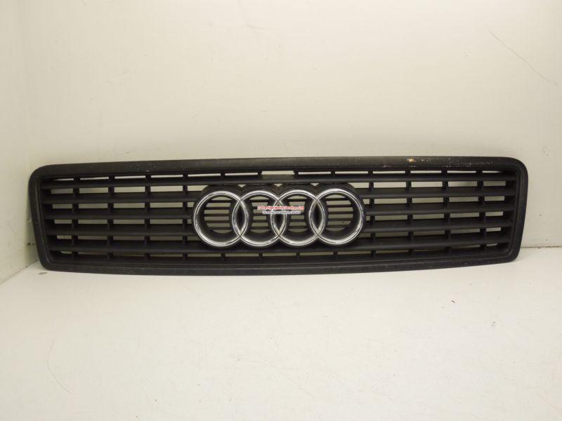 Audi a8 d2 bonnet grill fl with black outer de chromed 4d0853651n