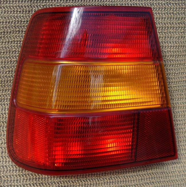 Oem volvo 940 960 sedan outer taillight made by hella 91-95 left