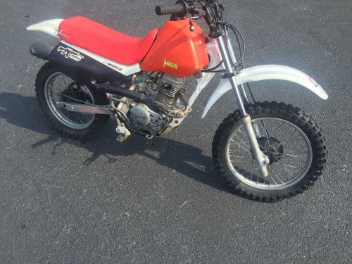 Honda xr80 r dirt bike