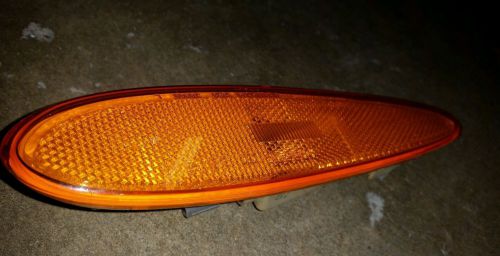 Nissan maxima 00-03 left marker signal corner light lens &amp; housing oem