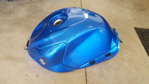 11-16 gsx-r gsxr 600 750 oem fuel gas petrol tank fairings 3,358 miles very nice