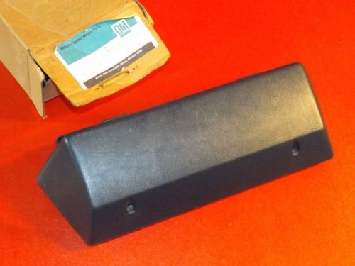 Nos gm 1986 1987 1988 1989 1990 1991 oldsmobile delta 88 buick lesabre arm rest