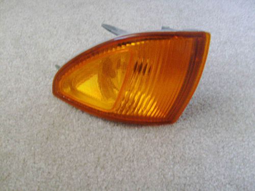 1992 1993 1994 1995 1996 mitsubishi diamante turn signal light park light right