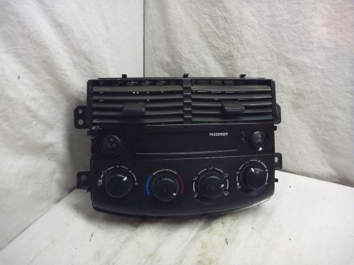 04 05 toyota sienna radio climate control 84010-08050 dw946