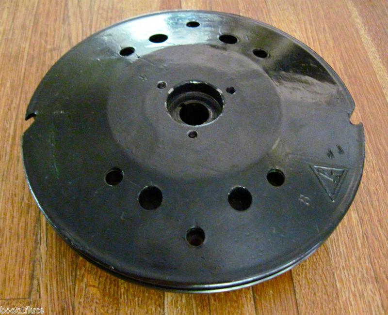 Omc johnson evinrude 9.9 15 hp outboard flywheel 583077 0583077 from fresh water