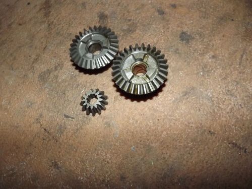 Yamaha 8 gear set forward and reverse pn 6gh-45560-09-00,6n0-g5571-00-00