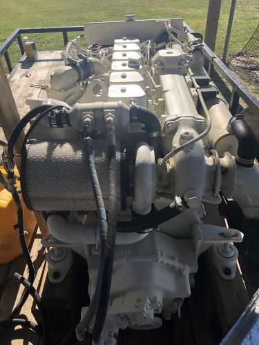 Cummins 6bta 5.9-m  ,  300 marine diesel engine bobtail running ,  2k hrs each