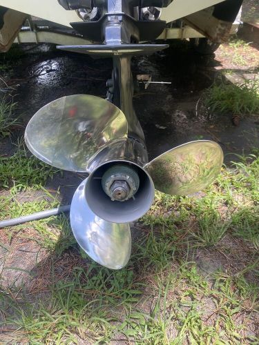 04 mercury marine mercruiser bravo 2 ii outdrive 2.20:1 &amp; stainless prop