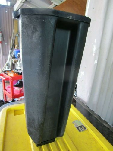 Mercury mariner outboard  18276t  exhaust tube 135 hp - 200hp seal