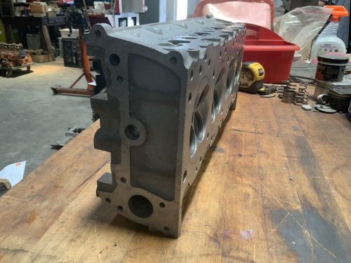 Racing engine cosworth dfx cylinder head with a cam carrier- dx1433 and 8k3j