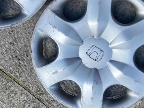 Honda jazz 14&#034; wheel trim x 2 hub cap genuine 44733 saa n10