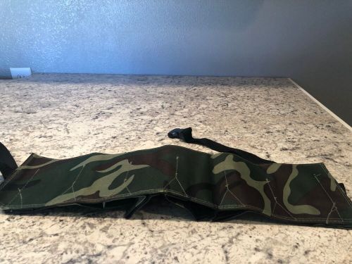 Camouflage 6-pack beer holder belt for boats, pools, man caves, parties and more