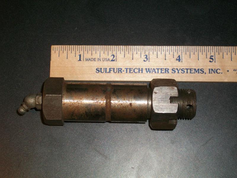 1 1/8 spring shackle bolt and castle nut greasable