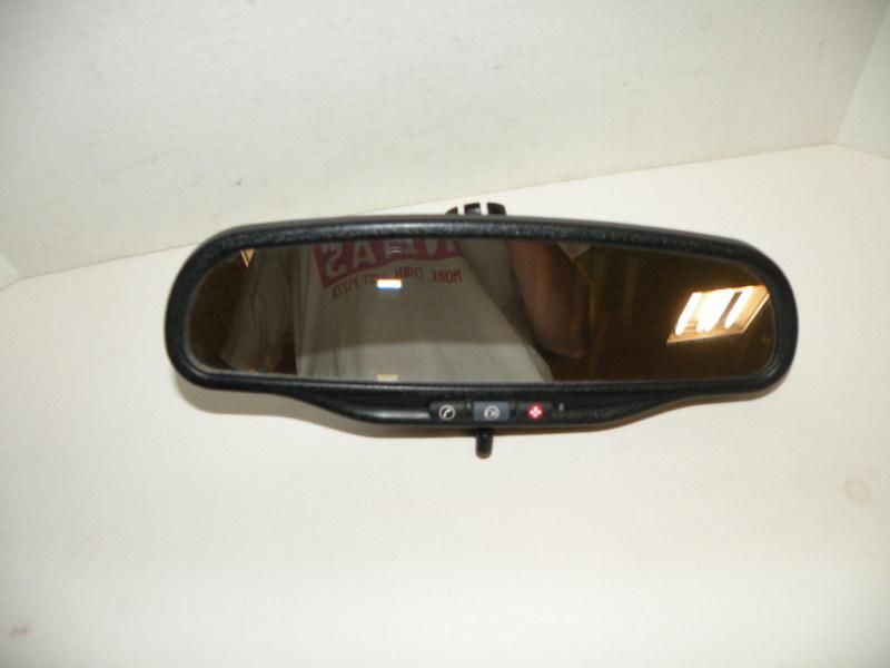 2008-2012 chevy truck rear view mirror w/ onstar 015885  883459596 oem