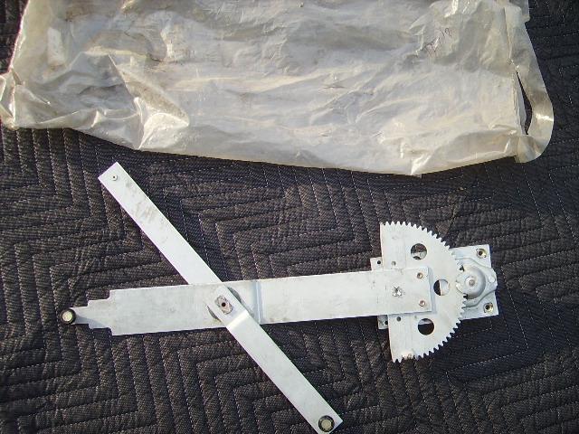 Triumph tr7 tr 7 8 tr8 new nos door window regulator assembly