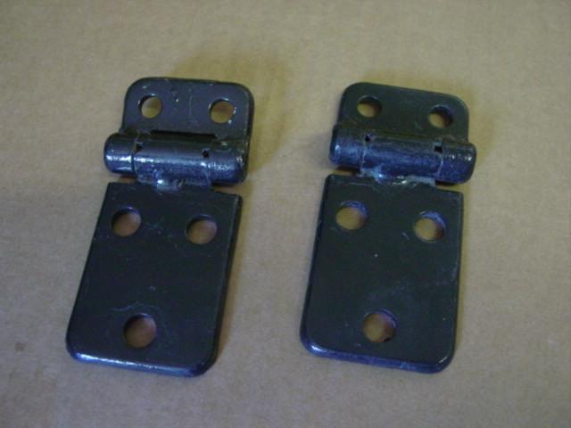 Suzuki samurai tailgate hinges